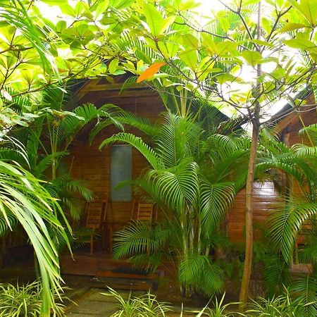 Sasvi Cabana Villa Trincomalee Eksteriør bilde